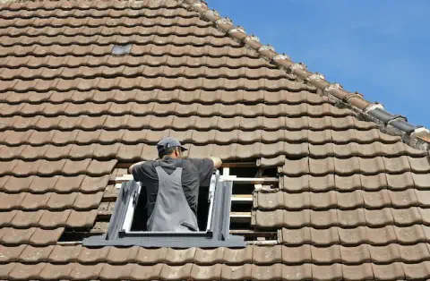 Pose de velux - Les Granges-Gontardes